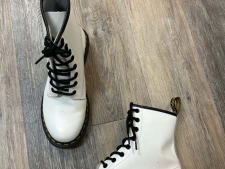 Boots Combat By Dr Martens In White, Size: 9 Discount