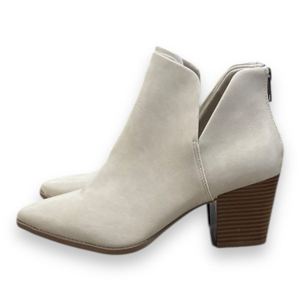 Boots Ankle Heels By Clothes Mentor In Cream, Size: 9 Cheap